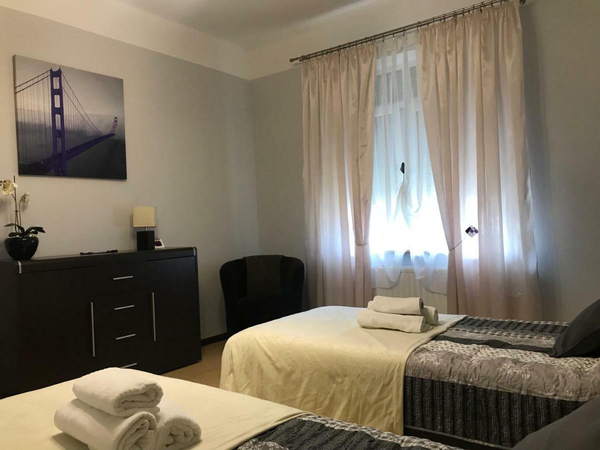 Apartment Family Krakow Bagian luar foto